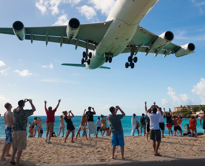 Always an amazing afternoon in Maho watching planes land at Princess Juliana – some are bigger than others, some are closer than others! The beers is always cold and the fun is always endless – when are you coming to to experience this for yourself?